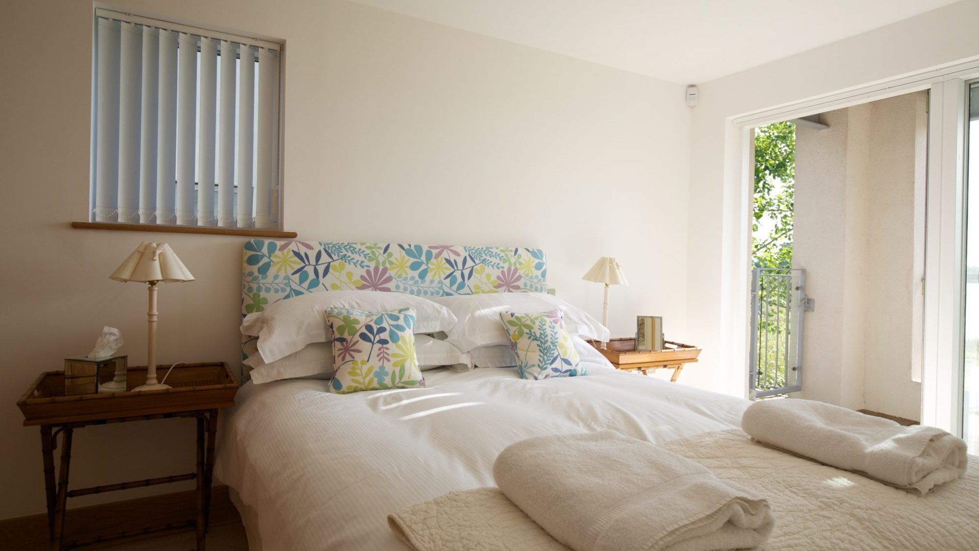 Yellowhammer Cirencester Dış mekan fotoğraf